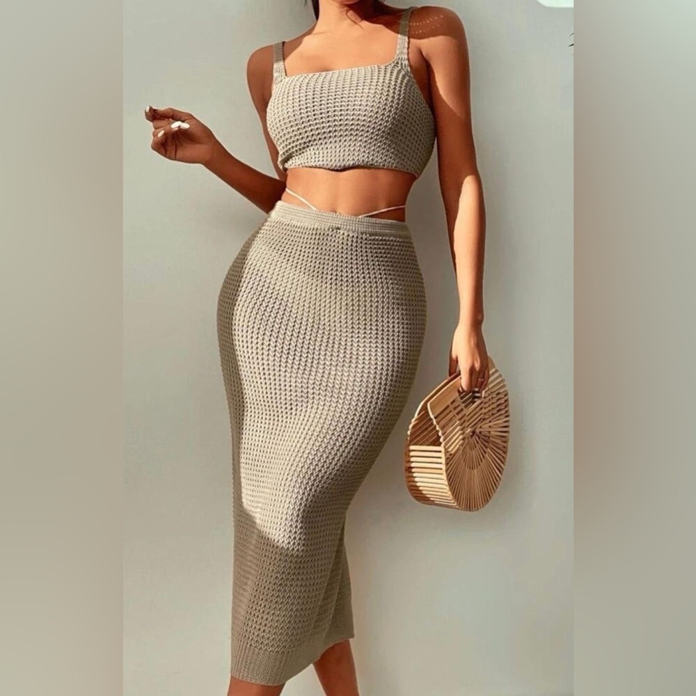 Knitted coverup